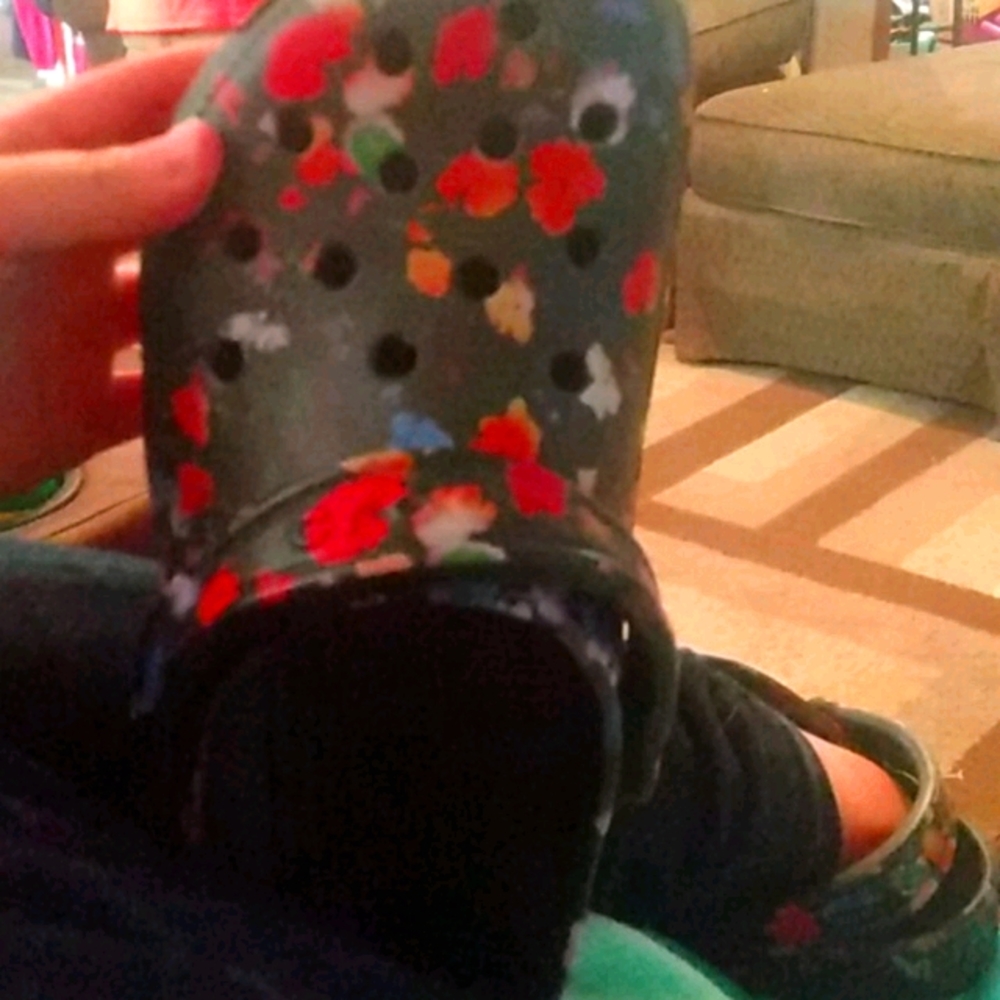Flower Crocs